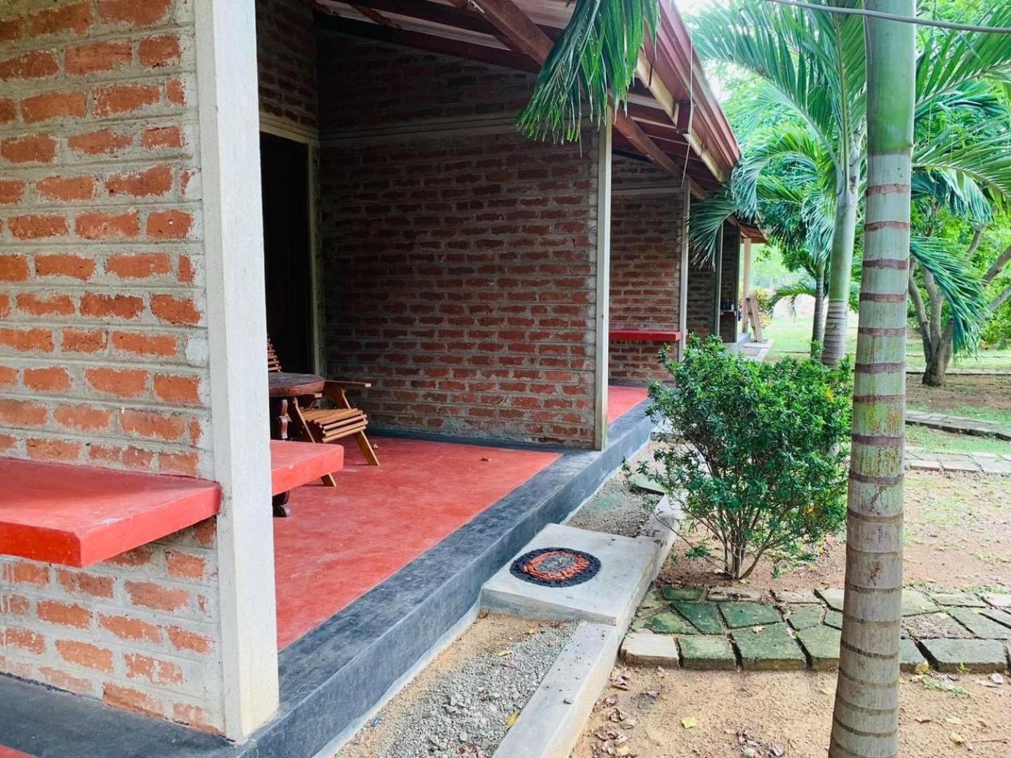 Hotel Tree Garden Wilpaththu Nochchiyagma Anuradhapura Nochchiyagama Eksteriør billede