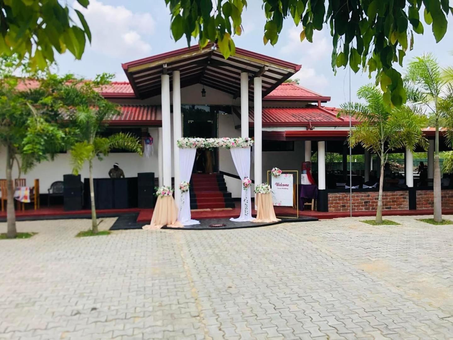 Hotel Tree Garden Wilpaththu Nochchiyagma Anuradhapura Nochchiyagama Eksteriør billede